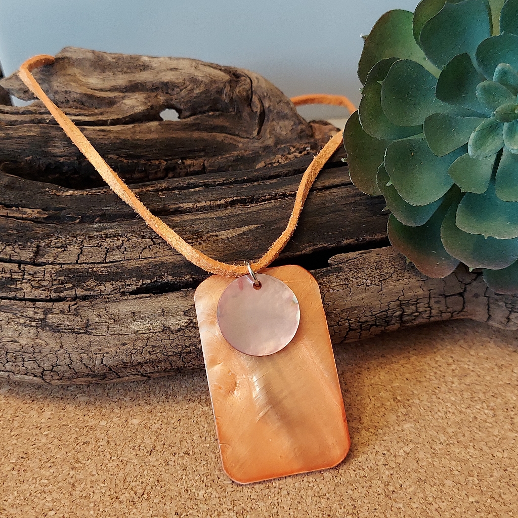 N1228 Shell & Leather Geo Pendant Necklace